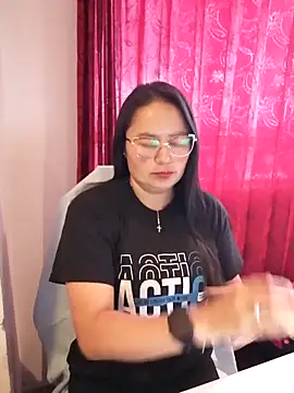 Snapshot of Daliz_Leon chatting on 21, 11, 2025 Daliz Leon online show from 21, 11, 2025