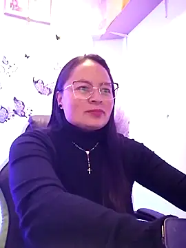 Snapshot of Daliz_Leon chatting on 19, 9, 2025 Daliz Leon online show from 19, 9, 2025