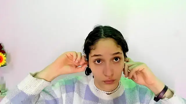 TeensNews18 online show from 24, 10, 2025