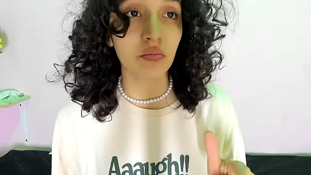 TeensNews18 online show from 27, 10, 2025