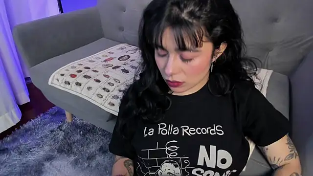 flower smith  online show from 10, 4, 2026