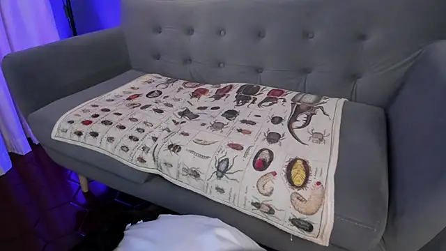 flower smith  online show from 1, 4, 2026