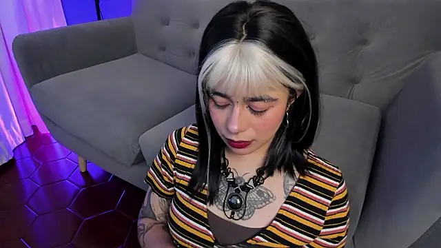 flower smith  online show from 23, 3, 2026