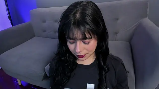 flower smith  online show from 31, 3, 2026