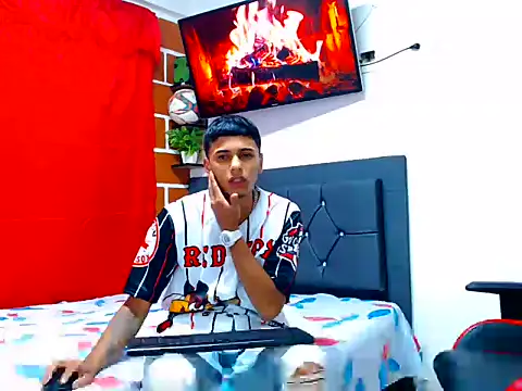 Snapshot of cristian_tayron1 chatting on 6, 6, 2026 cristian tayron1 online show from 6, 6, 2026
