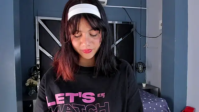 Julieth brown  online show from 8, 10, 2025