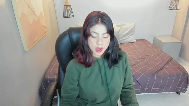 Julieth brown  online show from 16, 11, 2025