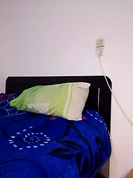 Snapshot of Banouti_23 chatting on 19, 11, 2025 Banouti 23 online show from 19, 11, 2025