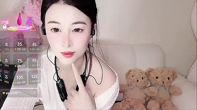LuLu-Moon online show from 3, 10, 2025