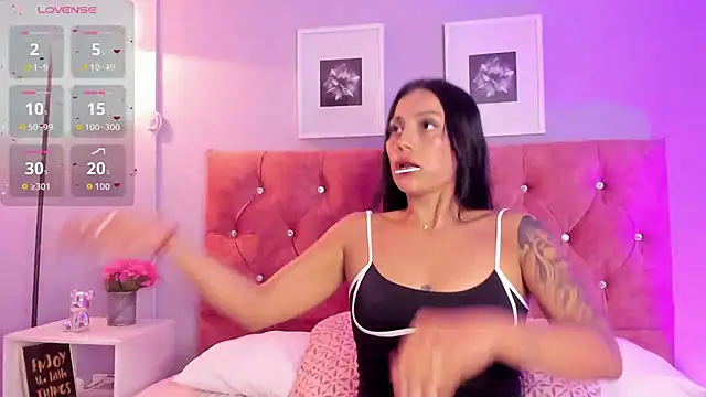 Snapshot of GabiHills chatting on 9, 2, 2026 GabiHills online show from 9, 2, 2026