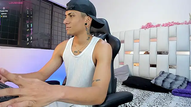 Snapshot of Adan_Oriol chatting on 28, 2, 2026 Adan Oriol online show from 28, 2, 2026