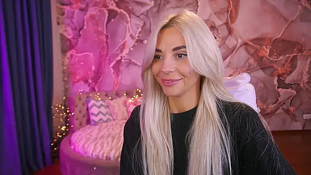 BellaRayyy online show from 27, 10, 2025