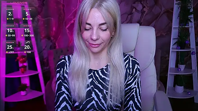 BellaRayyy online show from 22, 3, 2026