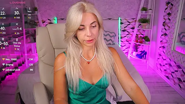 BellaRayyy online show from 22, 6, 2026