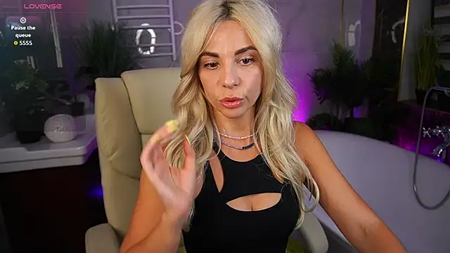 BellaRayyy online show from 16, 5, 2026
