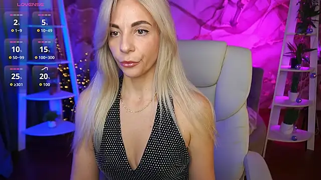 BellaRayyy online show from 18, 3, 2026