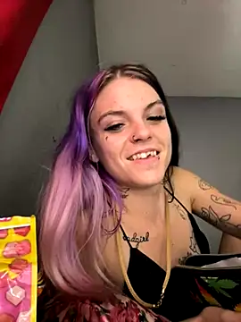 Snapshot of ittybittymeryssa chatting on 18, 11, 2025 ittybittymeryssa online show from 18, 11, 2025