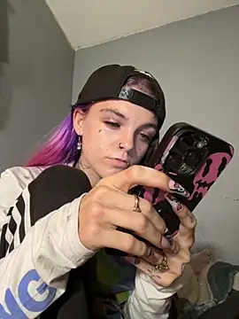 Snapshot of ittybittymeryssa chatting on 8, 11, 2025 ittybittymeryssa online show from 8, 11, 2025