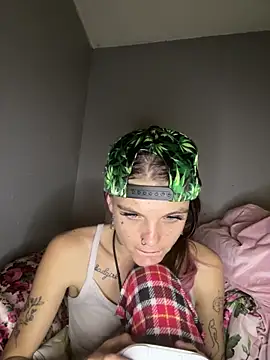 Snapshot of ittybittymeryssa chatting on 17, 11, 2025 ittybittymeryssa online show from 17, 11, 2025