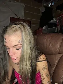 ittybittymeryssa online show from 22, 3, 2026