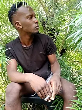 Snapshot of RAWFREAKYVERSE chatting on 3, 4, 2026 RAWFREAKYVERSE online show from 3, 4, 2026