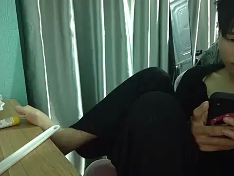 Snapshot of Ly-ny chatting on 22, 12, 2025 Ly-ny online show from 22, 12, 2025