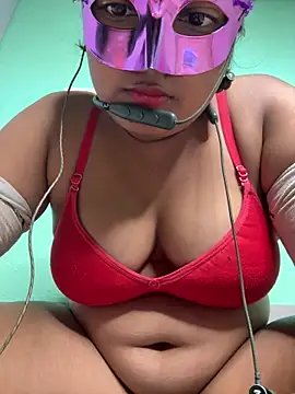 mimi87hoty online show from 10, 3, 2026