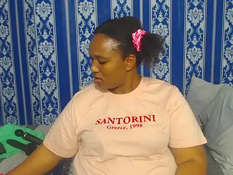 JUICEYLIPS333 online show from 3, 11, 2025