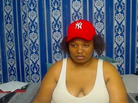 JUICEYLIPS333 online show from 8, 11, 2025