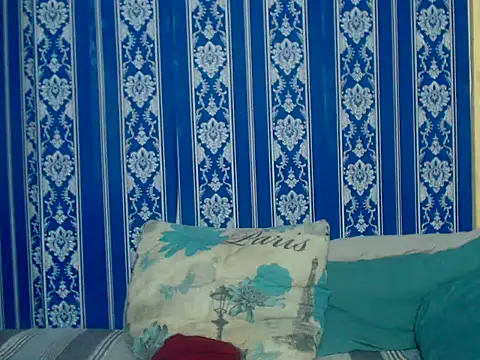 JUICEYLIPS333 online show from 5, 11, 2025