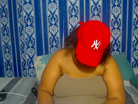 JUICEYLIPS333 online show from 7, 11, 2025