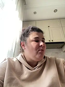 AliceCurlyX online show from 9, 2, 2026