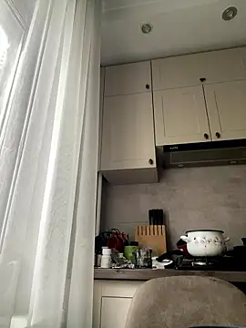 AliceCurlyX online show from 7, 1, 2026