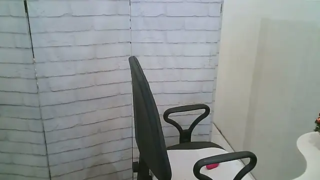 Helen xi  online show from 12, 1, 2026