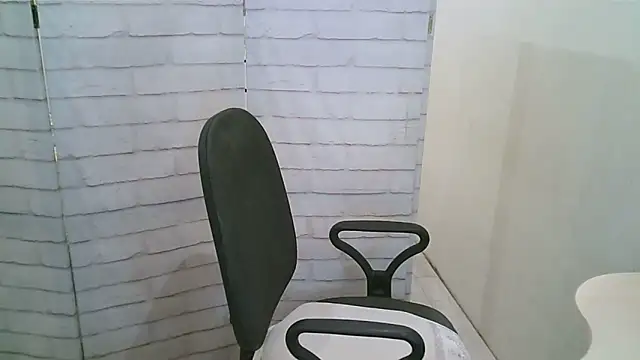 Helen xi  online show from 10, 2, 2026