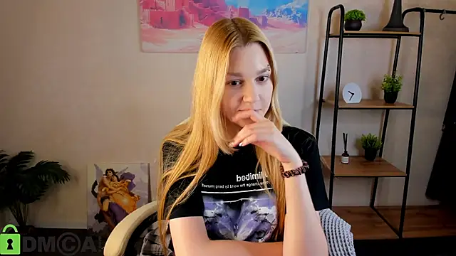 Snapshot of Sylvia_Ortiz chatting on 18, 10, 2025 Sylvia Ortiz online show from 18, 10, 2025