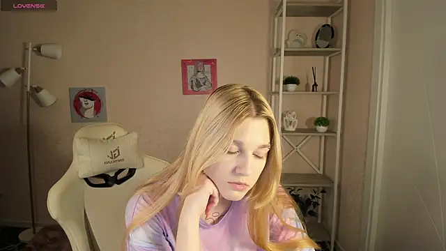 Snapshot of Sylvia_Ortiz chatting on 22, 9, 2025 Sylvia Ortiz online show from 22, 9, 2025