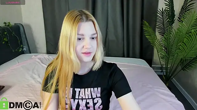 Snapshot of Sylvia_Ortiz chatting on 7, 11, 2025 Sylvia Ortiz online show from 7, 11, 2025