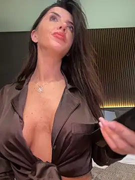 Snapshot of StephieRouse chatting on 28, 11, 2025 StephieRouse online show from 28, 11, 2025