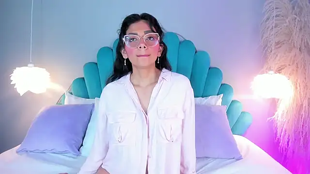 AlassiaHocthner online show from 27, 10, 2025