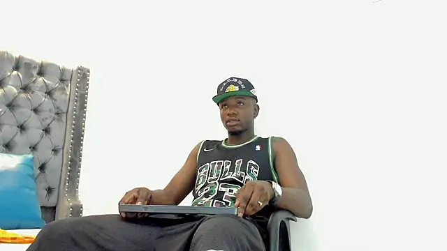 DOUGLAS 099 online show from 25, 9, 2025