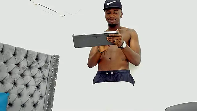 DOUGLAS 099 online show from 3, 10, 2025