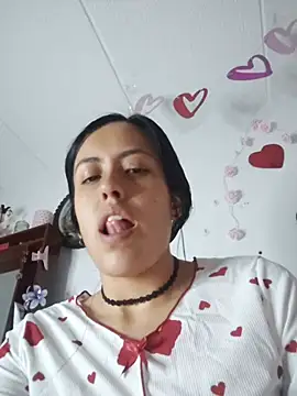 Queen Ashly online show from 18, 4, 2026