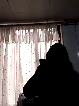 Queen Ashly online show from 7, 3, 2026