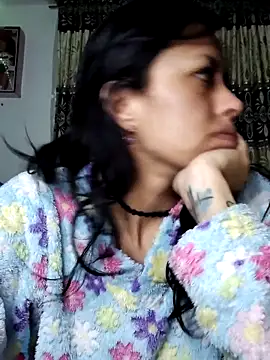 Queen Ashly online show from 4, 12, 2025