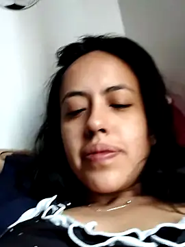 Queen Ashly online show from 5, 7, 2026
