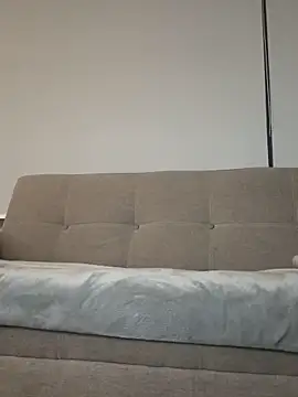 Alisha Olsen  online show from 21, 10, 2025