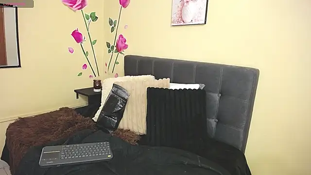 BrendaRojas  online show from 17, 6, 2026
