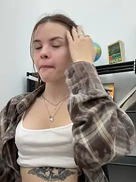 SMELLSEX online show from 5, 4, 2026