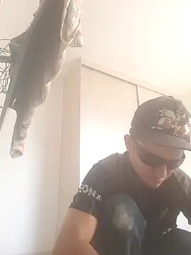 Loquendo2201 online show from 9, 10, 2025